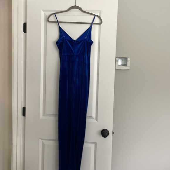 Velvet blue dress - Picture 2 of 3